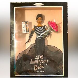 NIB 40th Anniversary Barbie African American Beauty ’99